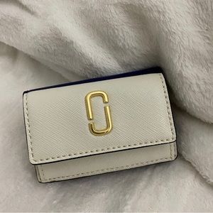Marc Jacobs The Snapshot Mini Trifold Saffiano leather wallet